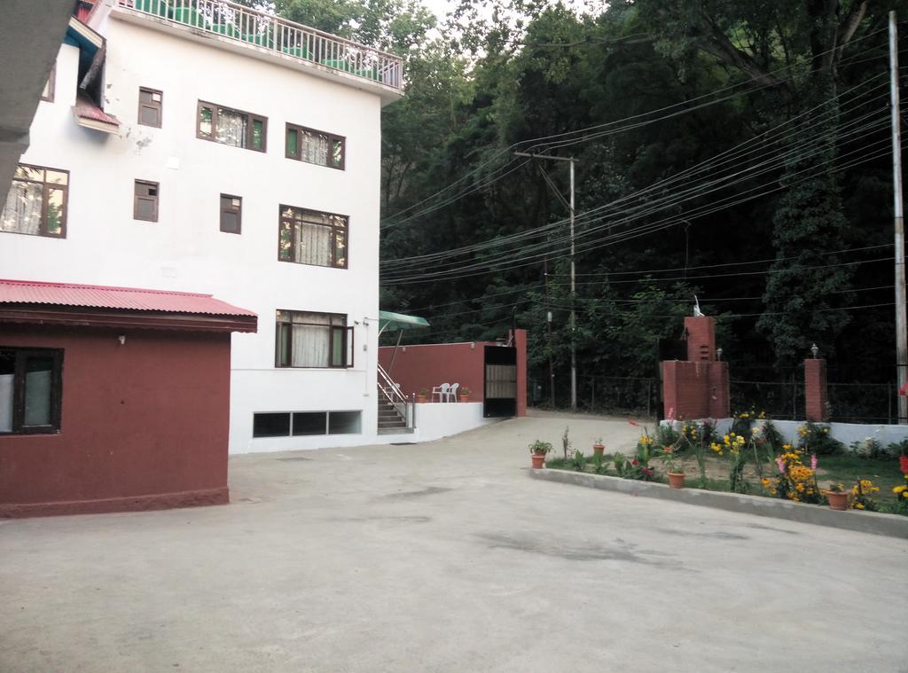 Srīnagar Hotel Grand Jigar מראה חיצוני תמונה