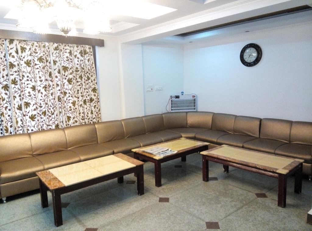 Srīnagar Hotel Grand Jigar מראה חיצוני תמונה